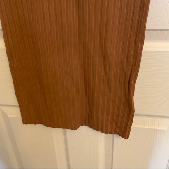 GUESS Women's Agnes Sweater Skirt small NWT - Picture 8 of 13